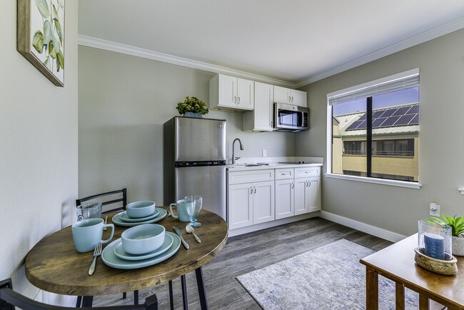 San Leandro Senior Living