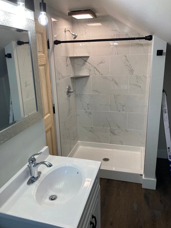 Photo - 1035 W 36th St Unit 2