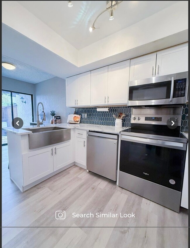 Photo - 14151 Montfort Dr Unit 225