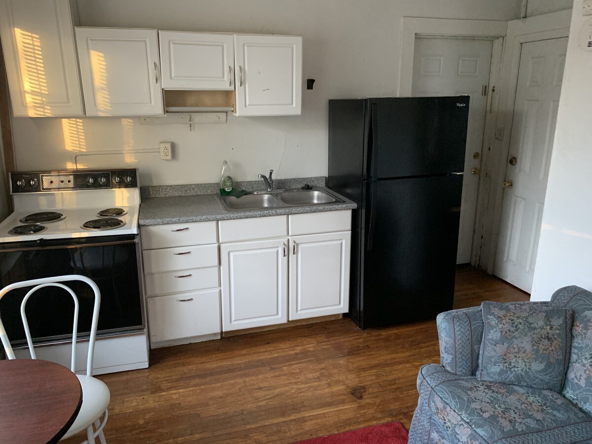 Photo - 1408 University Ave Unit 6