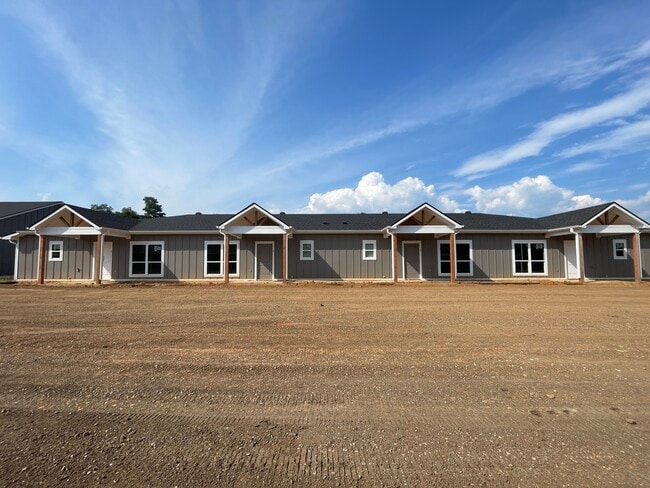 Building Photo - Hallsville