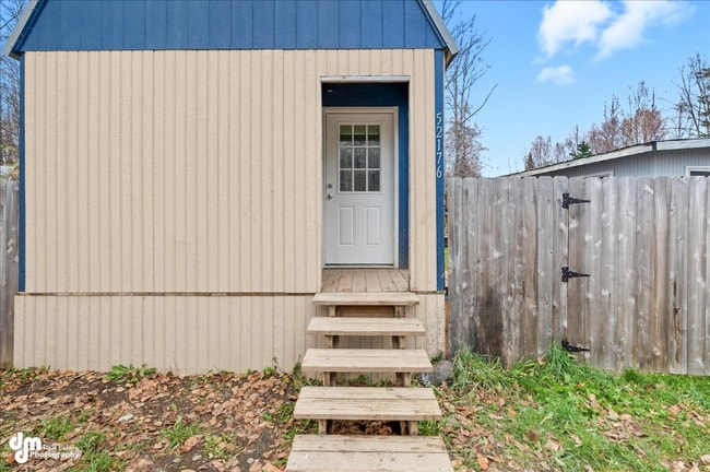 Photo - 52176 Merrill Ave