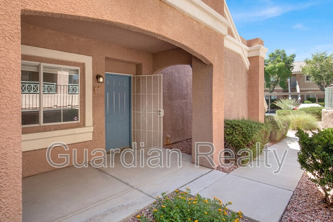Photo - 401 Pine Haven St Unidad Apt 102