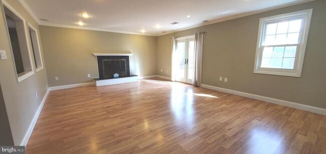 Photo - 2521 Farrier Ln