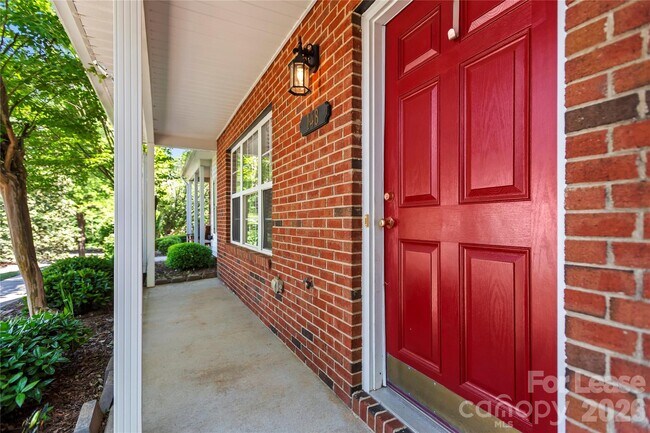 Photo - 148 Mangum Cir