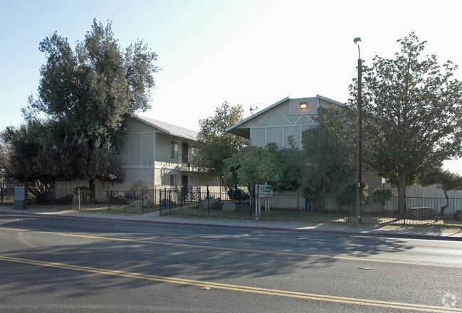 Photo - Almond Wood Apartments