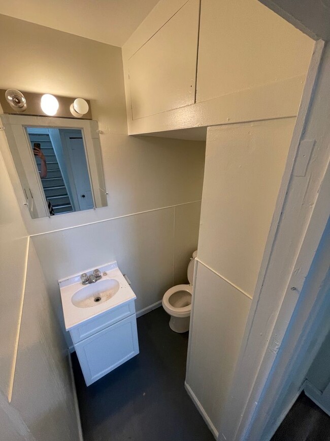 Photo - Updated 5 Bedroom House for Rent