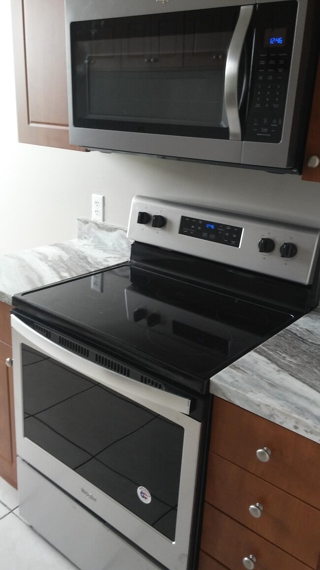 Photo - 1915 Lavers Cir Unidad E511 Rental
