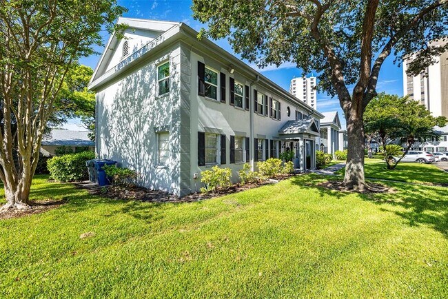 Photo - 6950 Avenue Des Palais Unit 2A