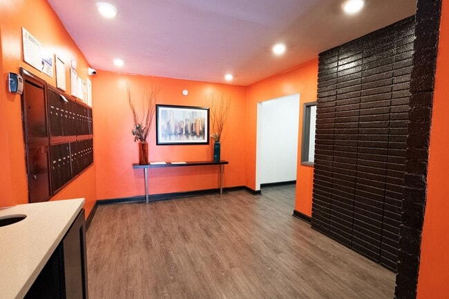 Photo - 1371 S. Beverly Glen Blvd.