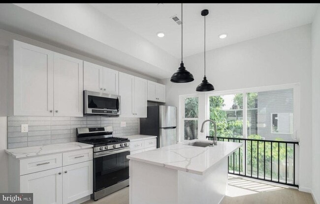 Photo - 2634 Manton St Unidad 2