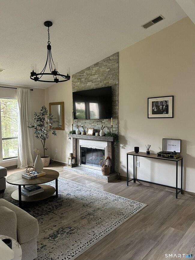 Photo - 7 Twin Oak Ct Unit 7