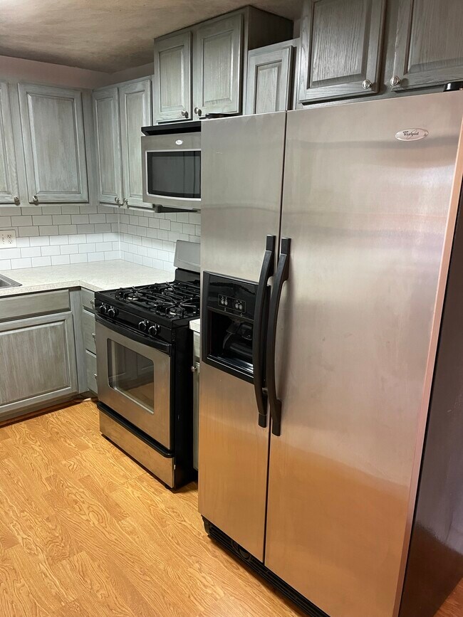 Photo - 8 Lancelot Court Unit 24