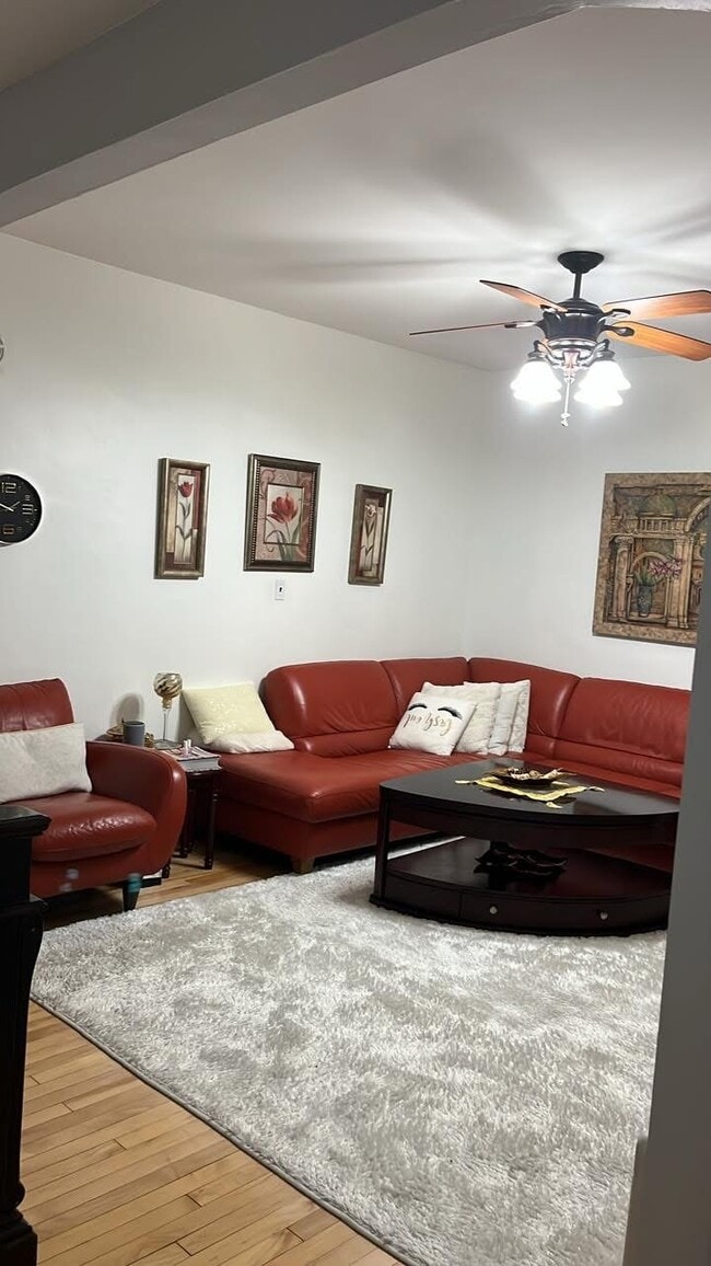 Photo - 287 Pelton Ave