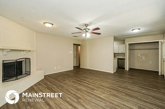 Photo - 544 Fox Dr