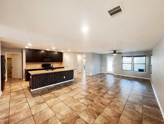 Photo - 6718 Madison Heights Ct