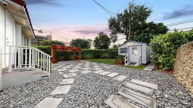 Photo - 3770 SW 1st St