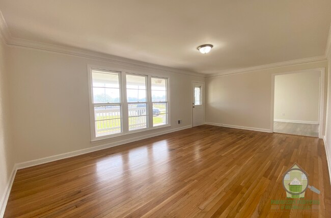 Photo - 1409 W Parker Rd