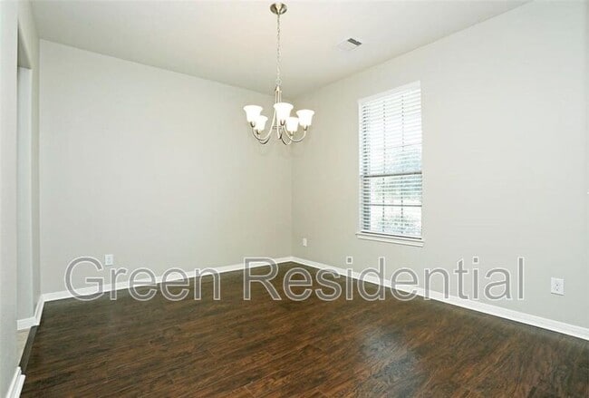 Photo - 1123 Cloud Croft Ln