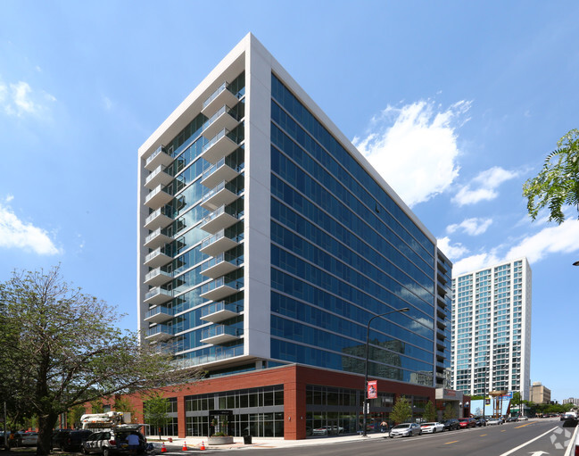 Building Photo - Halsted Flats Rental