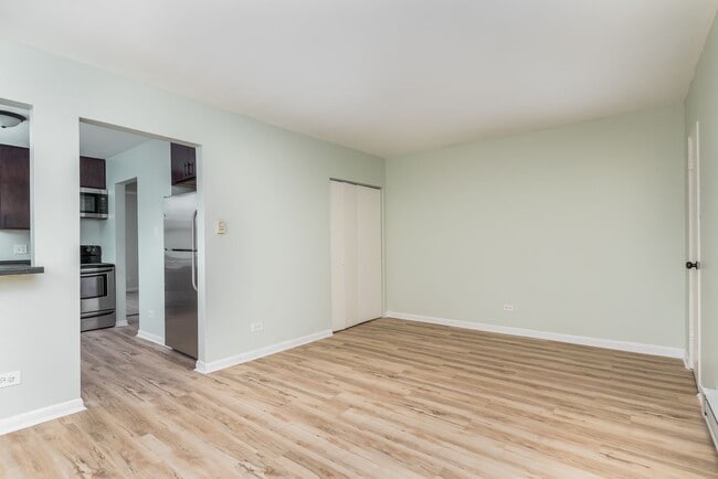 Photo - 6612 S St Lawrence Ave Unit 6612-1E