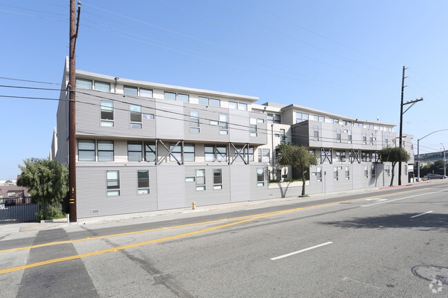 Photo - 2001 - 2029 Olympic