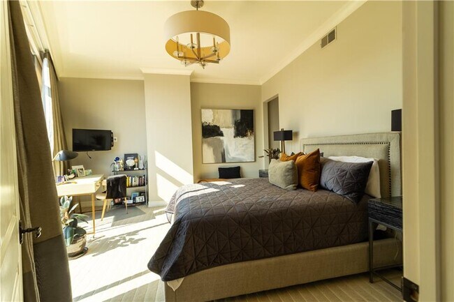 Photo - 2233 Peachtree Rd NE Unit 1105