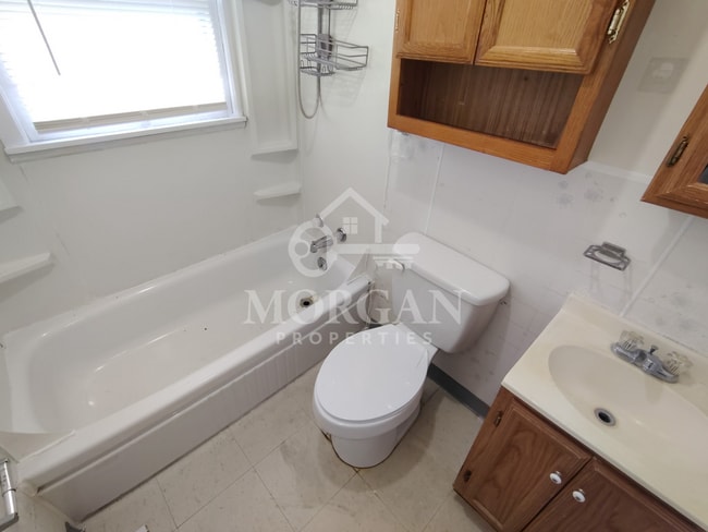 Photo - 1326 E 35th St Unit 1/2