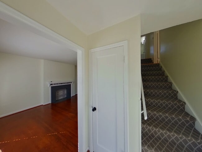 Photo - 403 N Harding Ave