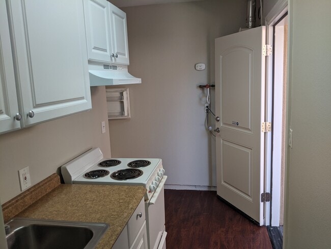Photo - 3317 Kuykendall Pl Unit Studio