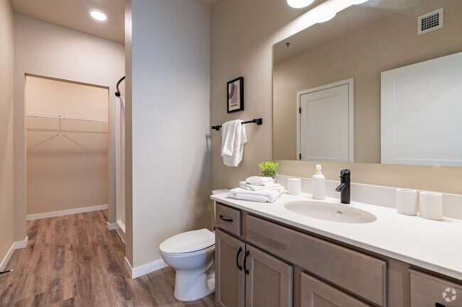 2BR, 2BA - 1125SF