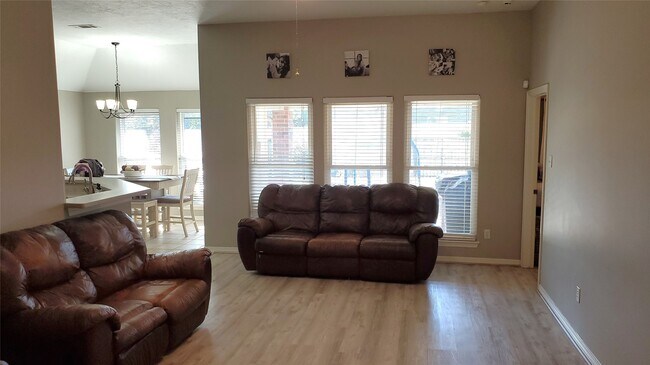 Photo - 5106 Misty Ln