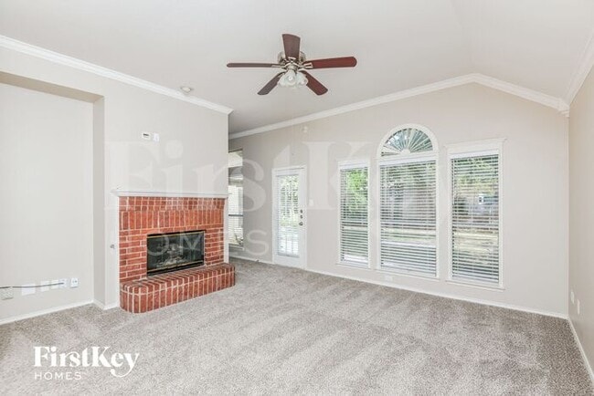 Photo - 706 Engleside Dr House