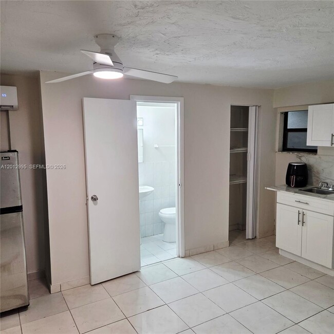 Photo - 5871 NW 199th St Unidad 5871R