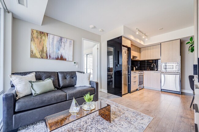 Photo - 555 Yonge St Unit SI ID1513138P