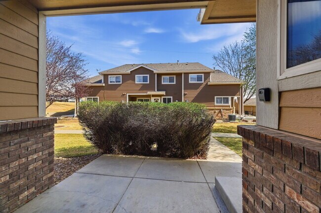 Photo - $1,840.95 - 2-bed/2.5-bath Townhome in Longmont Unidad O-5