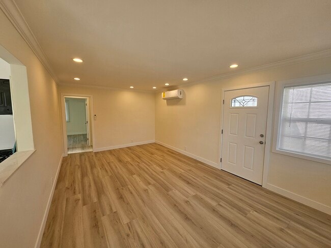 Photo - 154 Adams Ave