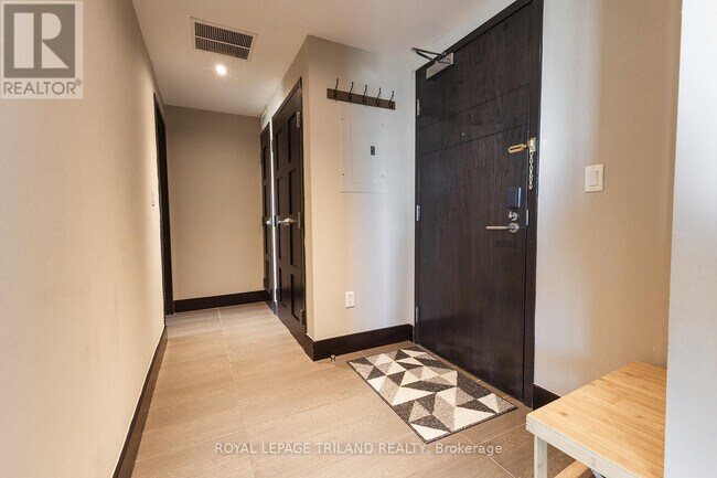 Photo - 1235 Richmond St Unit 1804