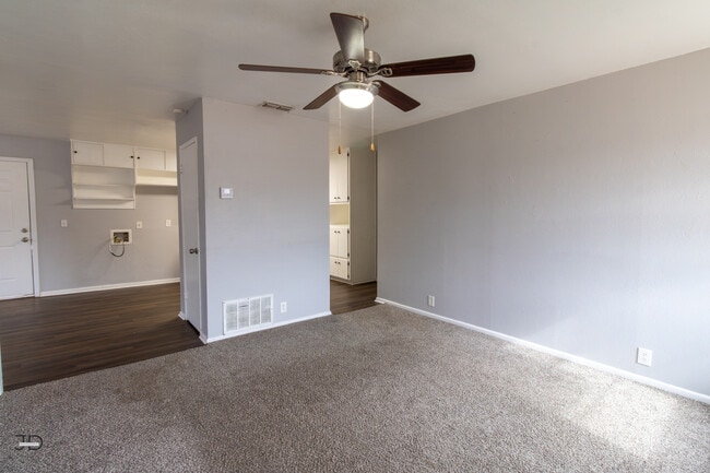 Photo - 1808 Las Cruces Ln