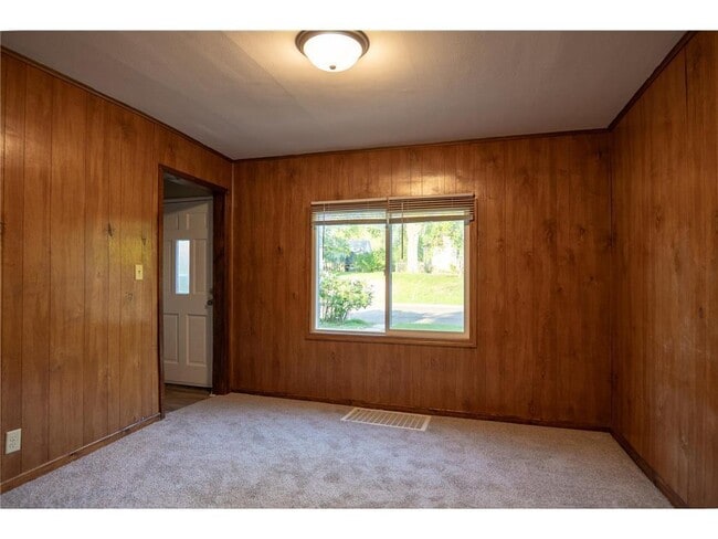 Photo - 608 7th Ave S