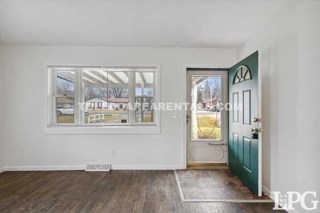 Photo - 2023 Welker Ave