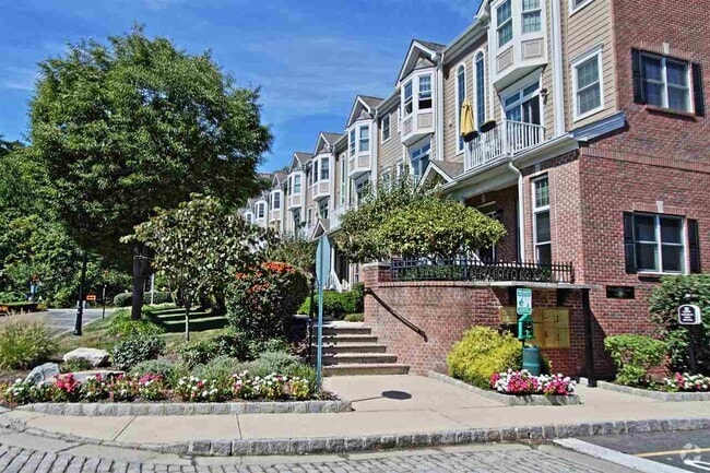 Building Photo - 403 Kingston Ct Rental