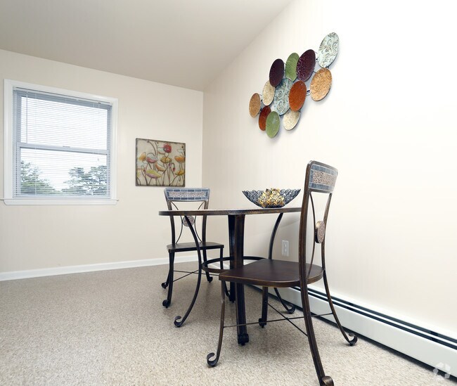 Kentwood Village Apartments Brick, NJ