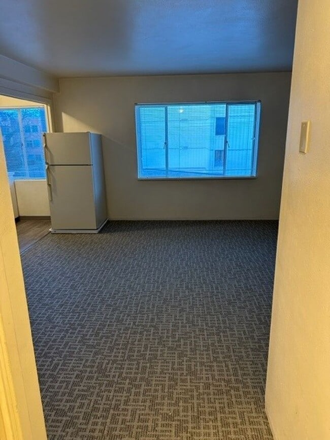 Photo - Eugene Manor Apartments