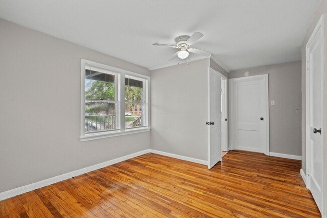 4020 Avenue O 1/2 Unit Down