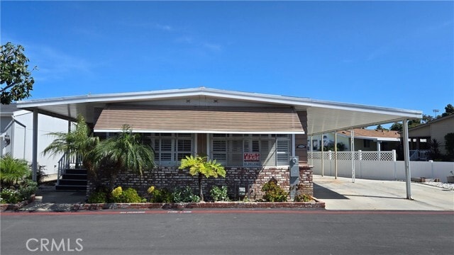 Photo - 16462 Poipu Ln