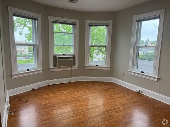 Building Photo - 16A Manor Ave Unit Apt. 2