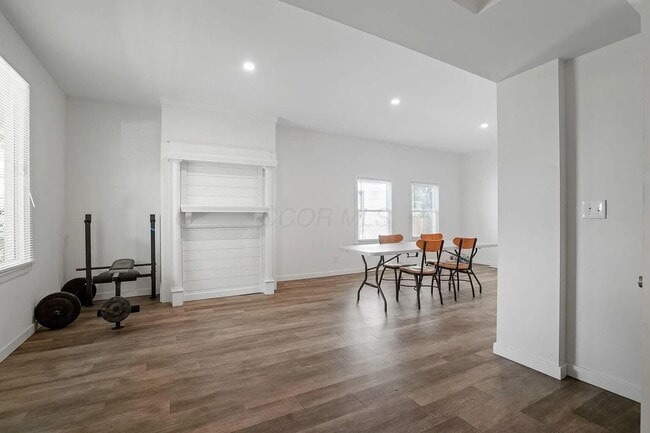 Photo - 2278 Ridgeway Ave