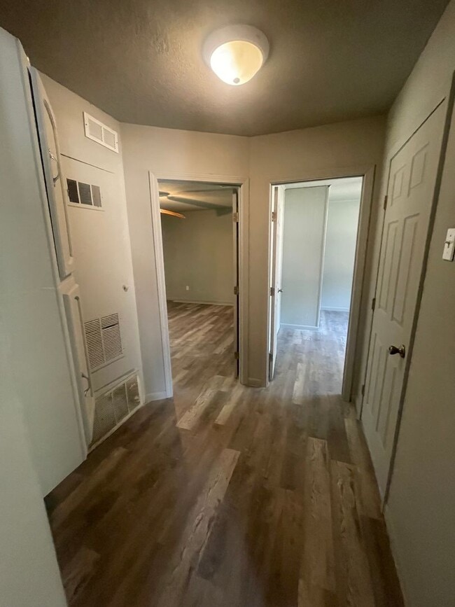 Photo - 917 Mays Rd Unidad A