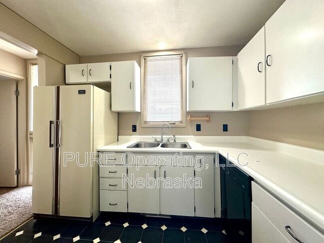 Photo - 1631 N 109th Plaza